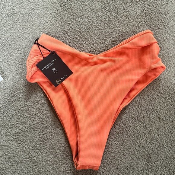 Skatie 'Melly' Bikini Bottom in GUAVA - Picture 12 of 12